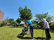 天気が良い日は散策でも